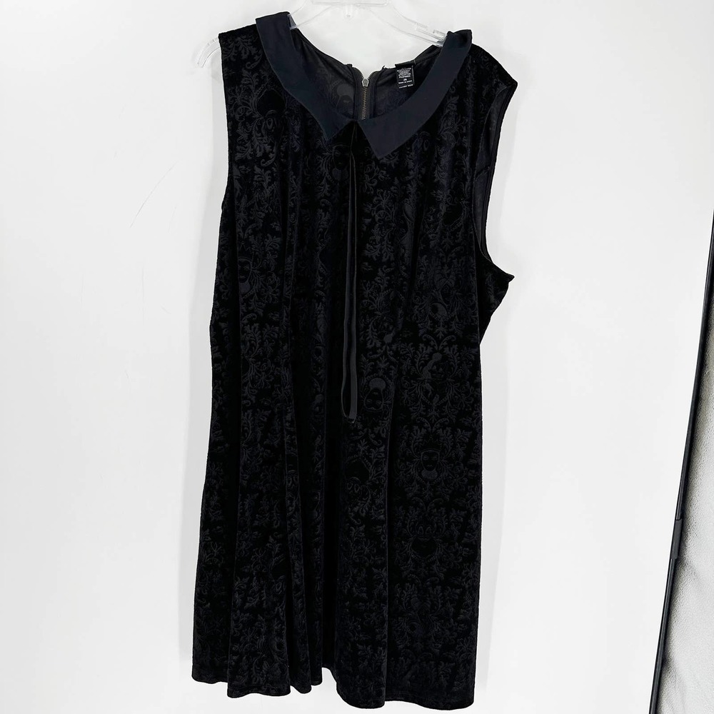 Disney Villain Velvet Embossed Sleeveless Plus Size Skater Dress - Picture 1 of 9